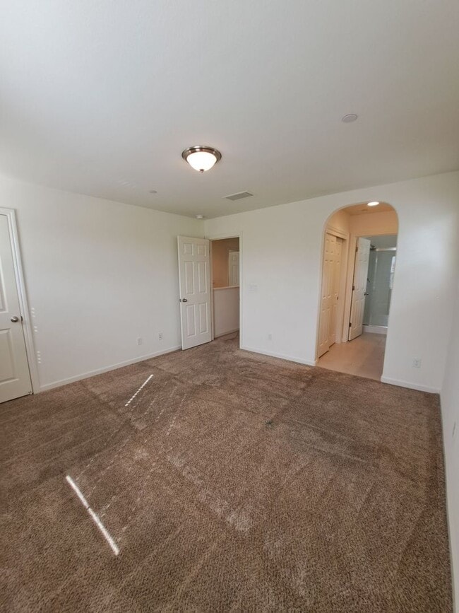 Building Photo - Limited-Time Offer: $500 off your first mo...