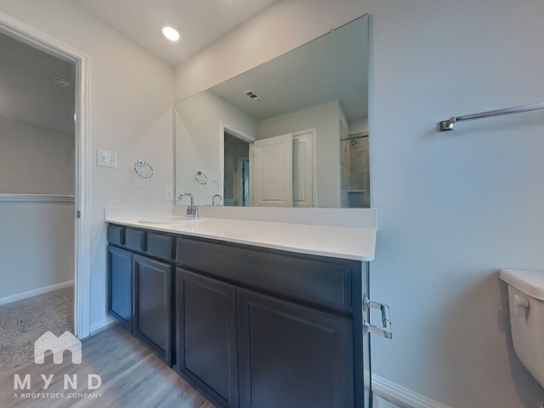Building Photo - 5709 Pleasanton Pkwy