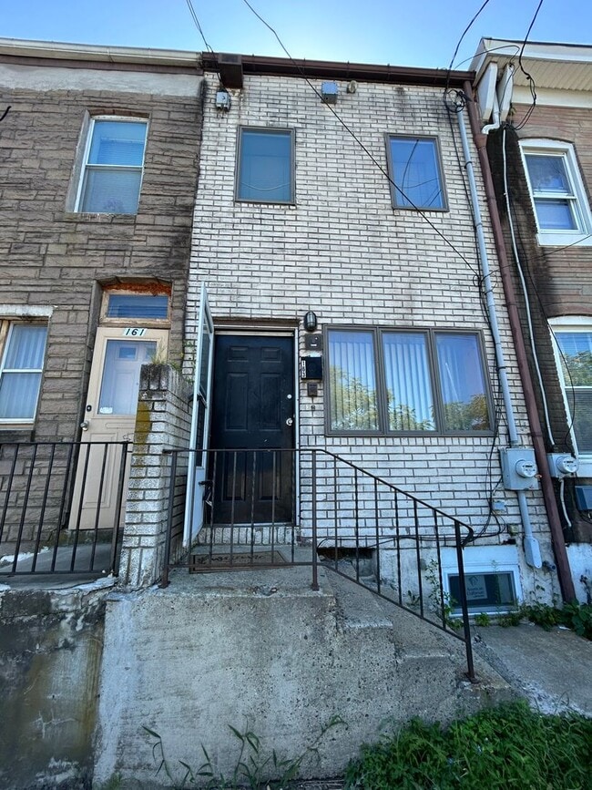 Building Photo - 163 Kirkbride Ave