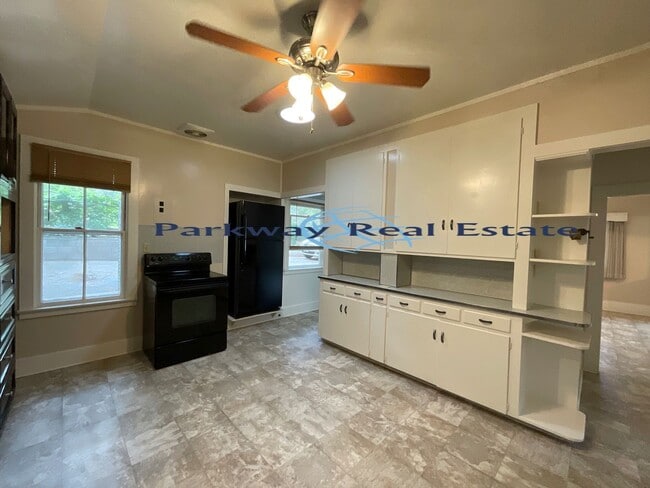 Building Photo - Charming 3 Bedroom House in East Alpine