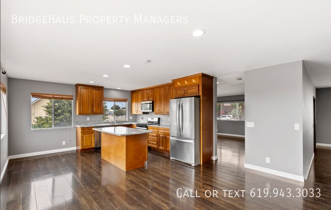 Building Photo - 4141 Epsilon St