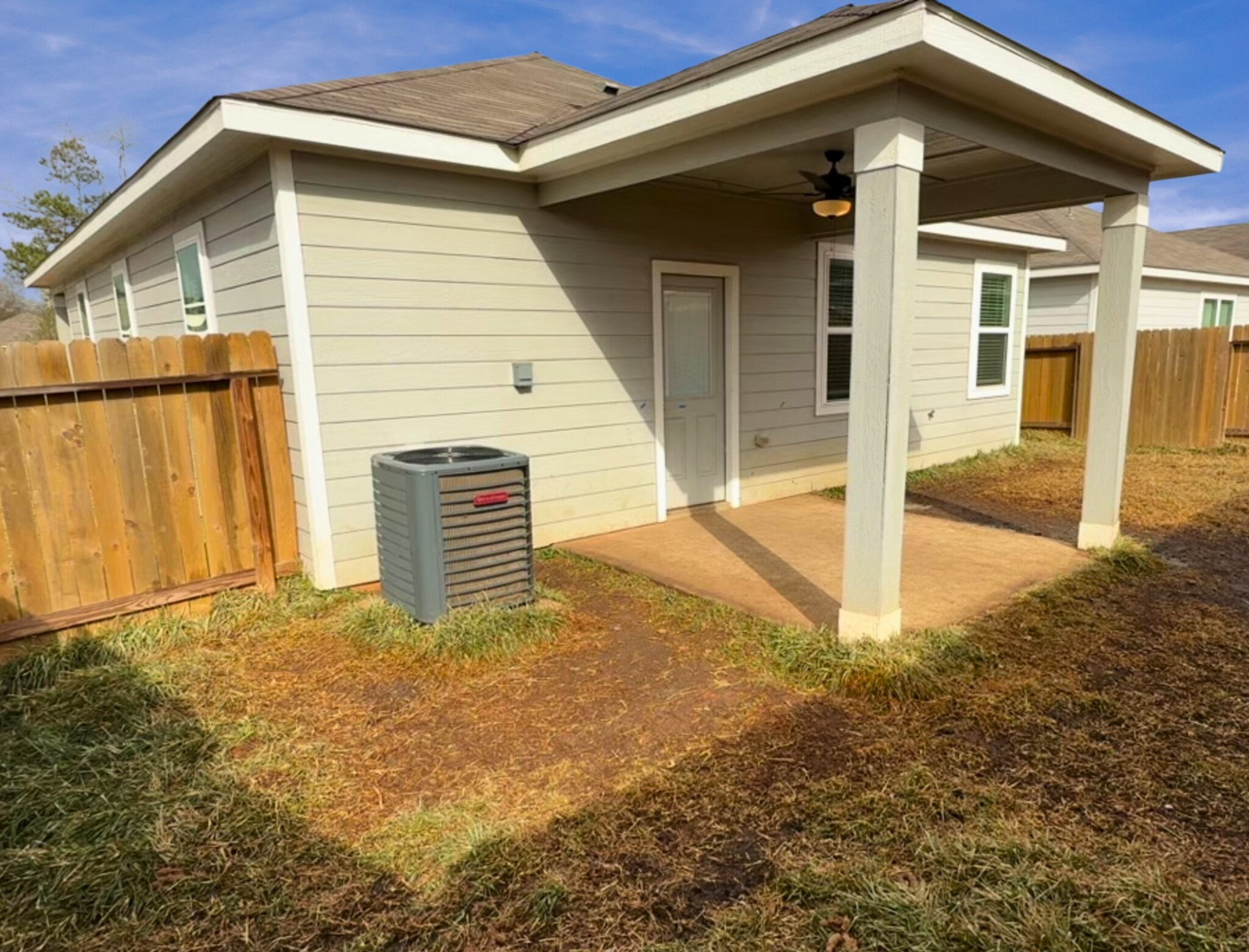 Building Photo - 15534 Caramel Spgs Dr