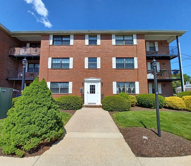 Building Photo - 360 Neponset St
