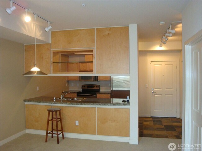 Building Photo - 1bd/1ba Bellevue Condo
