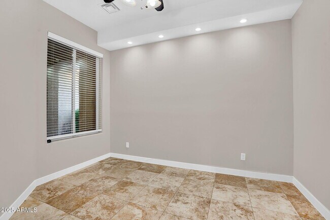 Building Photo - 1414 W Coral Reef Dr
