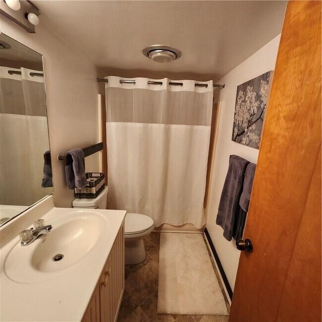Building Photo - 405 Sconti Ridge