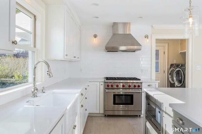 Building Photo - 46 Cook Rd