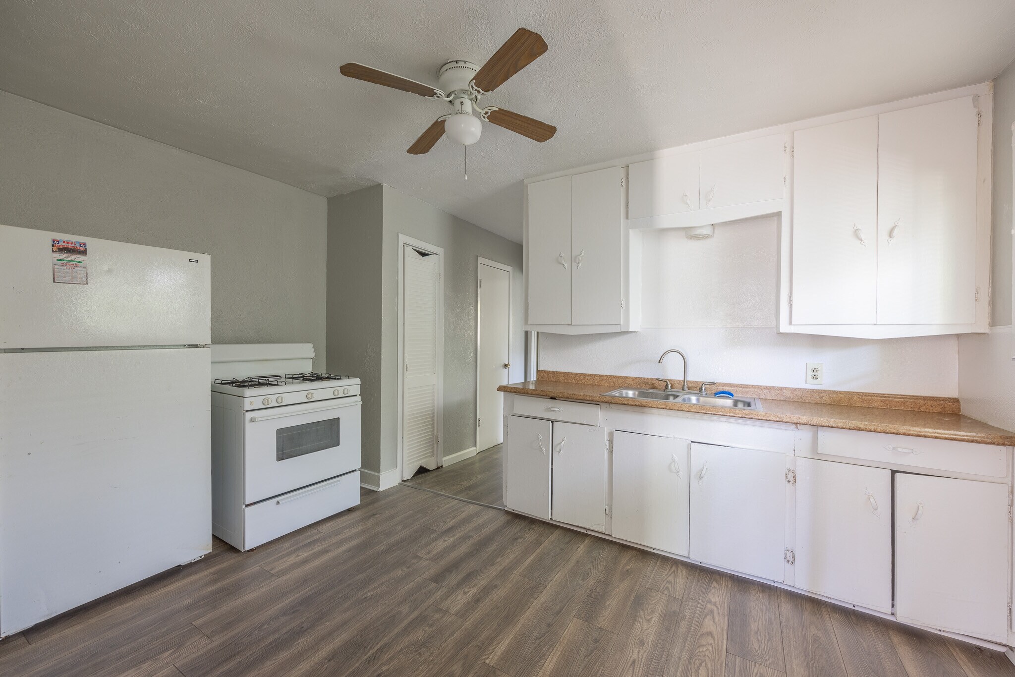 Building Photo - 2818 S Grove St