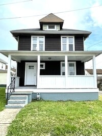 Building Photo - 114 13th St