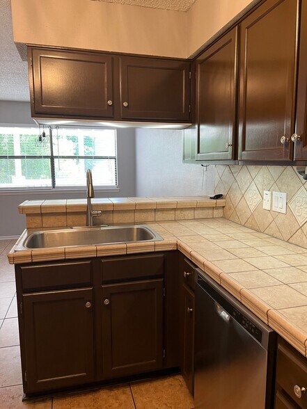 Building Photo - 12132 Vista Nogal