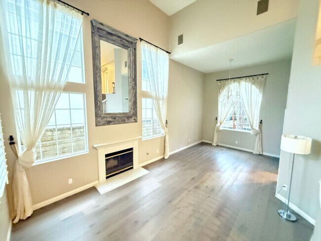 Building Photo - Spacious 4-Bedroom Home with Solar and Luxury Amenities in Northpark!