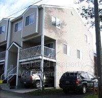 Building Photo - 316 NE Whitman St