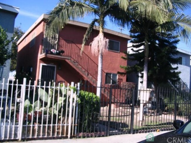 Building Photo - 9605 S Avalon Blvd