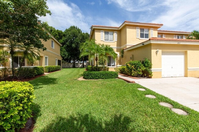 Building Photo - 1011 Arezzo Cir