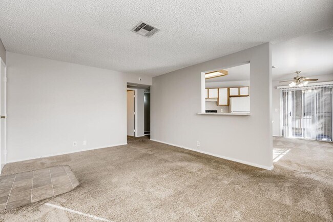 Building Photo - Stunning 2 Bedroom 2 Bath 2nd story condo