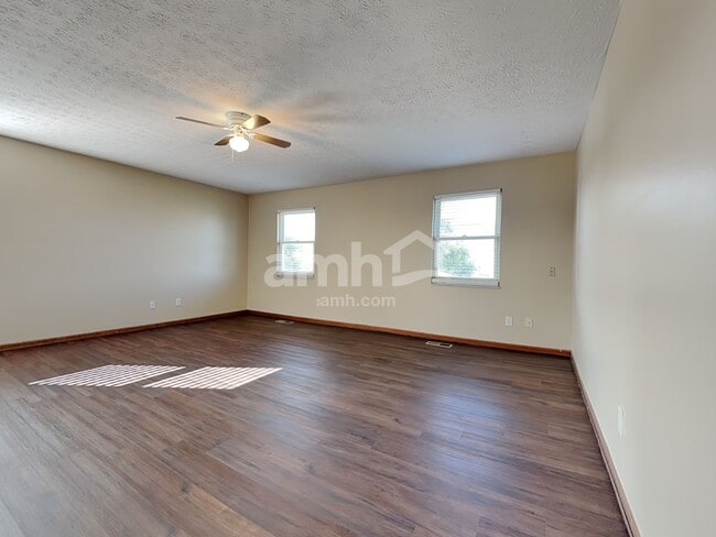 Building Photo - 6588 Taylor Trace Ln