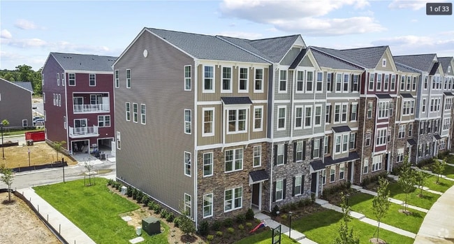 Building Photo - 9218 Magellan Pkwy