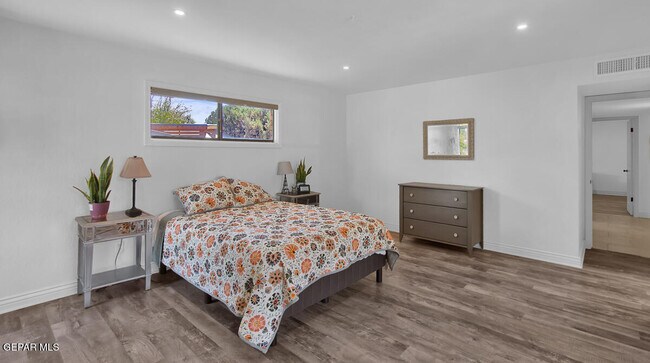 Building Photo - 779 Clay Ct