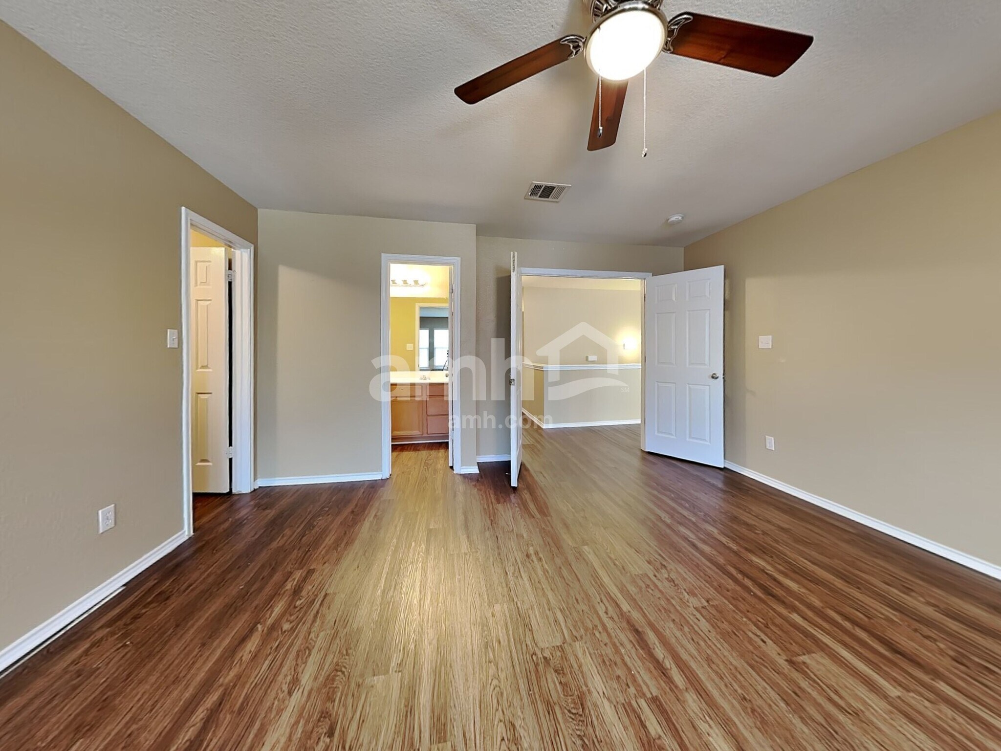 Building Photo - 360 Thicket Ln