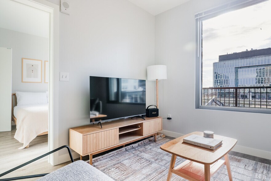 Building Photo - 485 Foley St