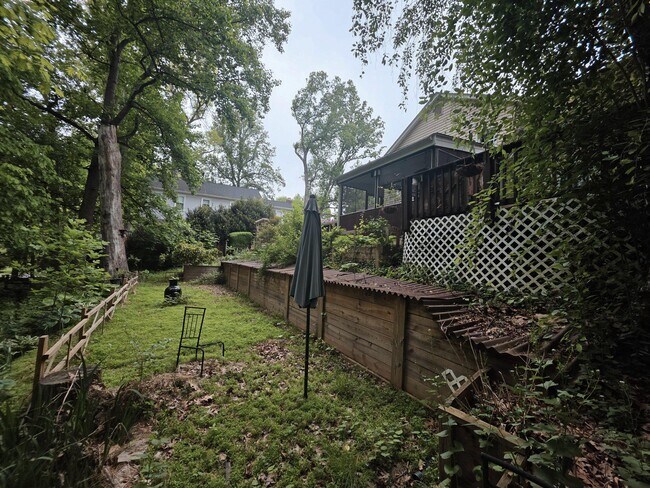 Building Photo - 8120 Paisley Pl