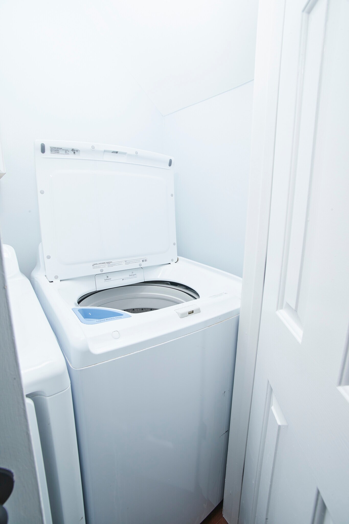 Building Photo - 810 Williamsburg Ln