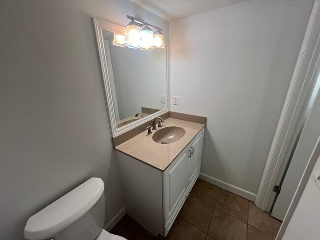 Building Photo - 212 Pine Cone Trail