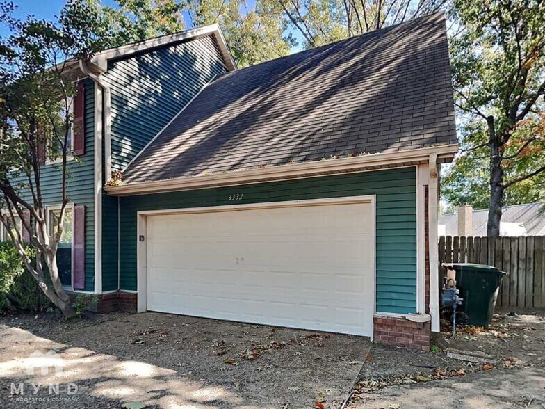 Building Photo - 3332 Nicholas Cove