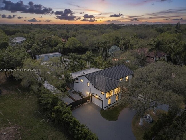 Building Photo - 7830 SW 120th St