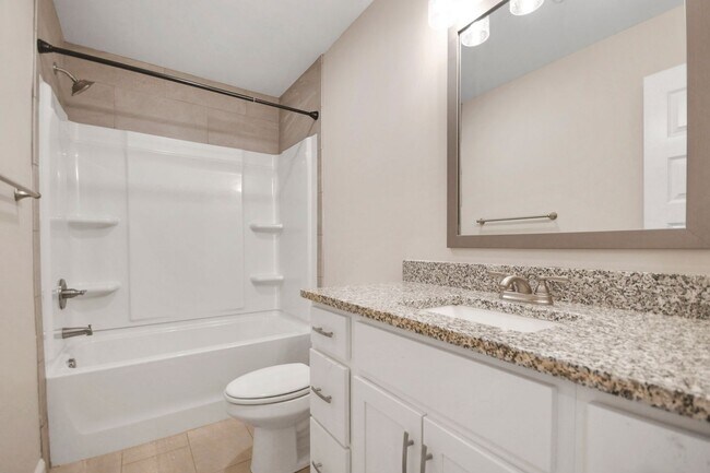 Building Photo - Pet Friendly Four Bedroom!
