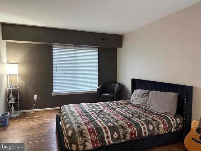 Building Photo - 9563 Battery Heights Blvd