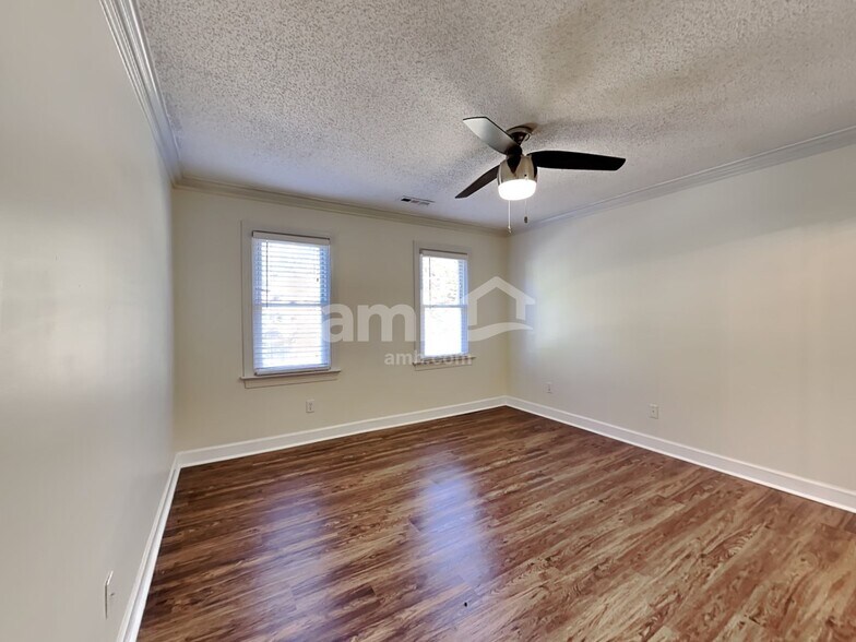 Building Photo - 4804 Forest Highland Dr