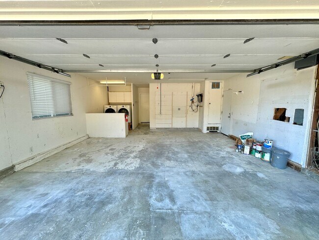 Building Photo - Great 3B/2BA House in San Marcos!
