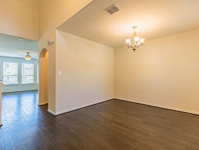 Building Photo - Spacious 4 Bedroom Home with 2 Car Garage in Boerne ISD