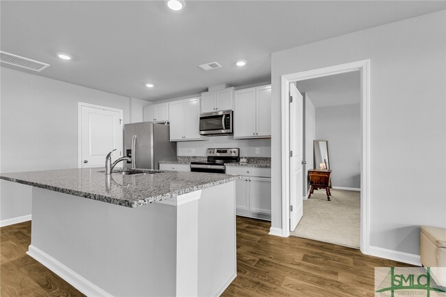 Building Photo - 216 Skylark Rd
