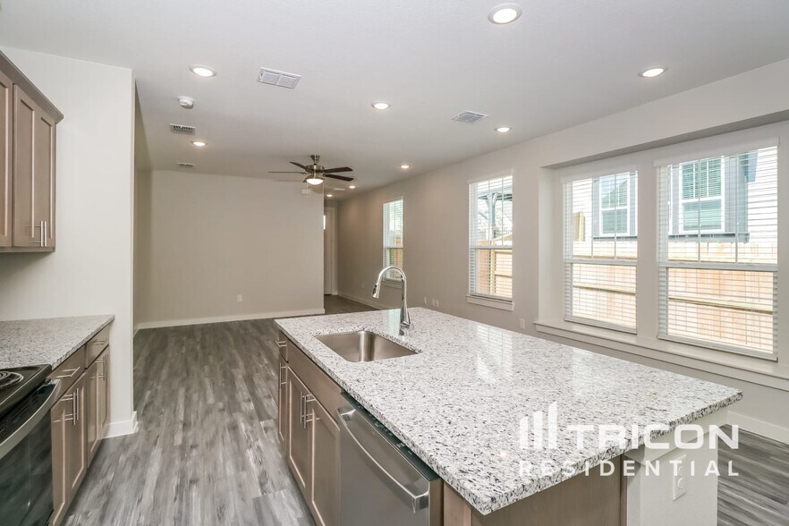 Building Photo - 1709 Palo Verde Wy