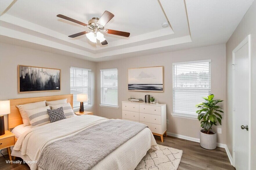 Building Photo - 6055 Bartram Village Dr