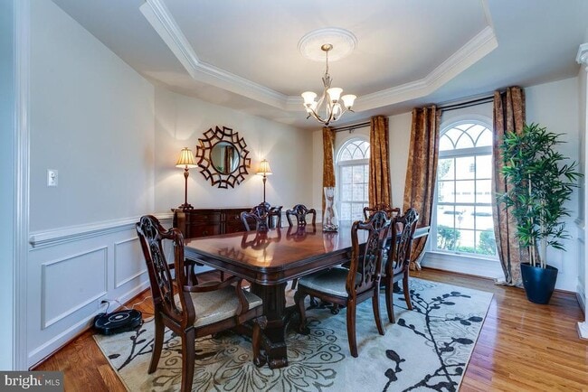Building Photo - 42463 Pine Forest Dr