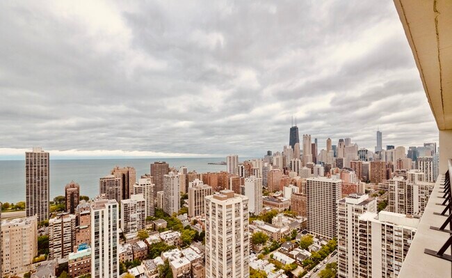 Building Photo - 1560 N Sandburg Terrace