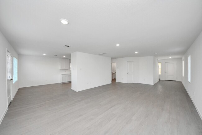 Building Photo - 6415 Geyser Starish Dr