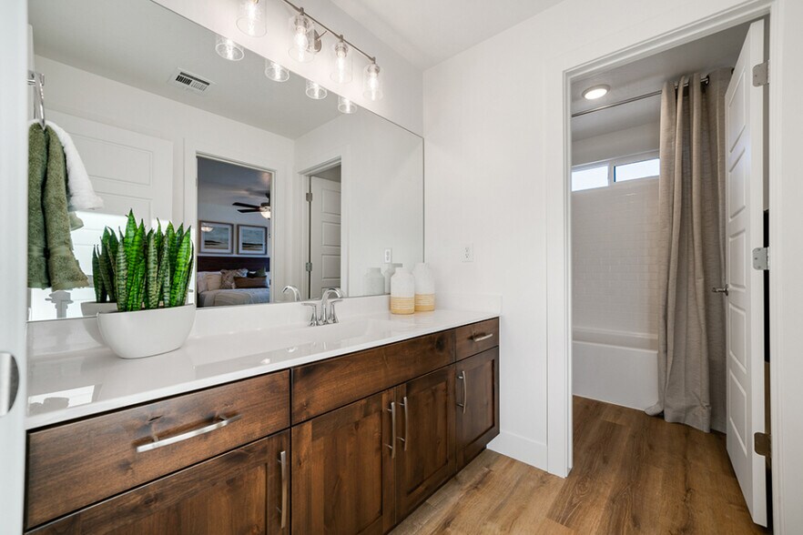 Building Photo - 6068 S White Trails Dr