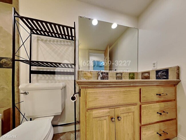 Building Photo - 3 br, 2.5 bath House - 7850 Hill Road -
