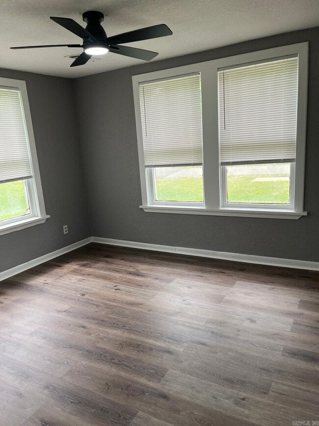 Building Photo - 223 W Highland Ave