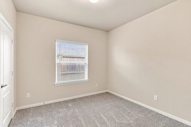Building Photo - 13322 Sea Breeze Dr