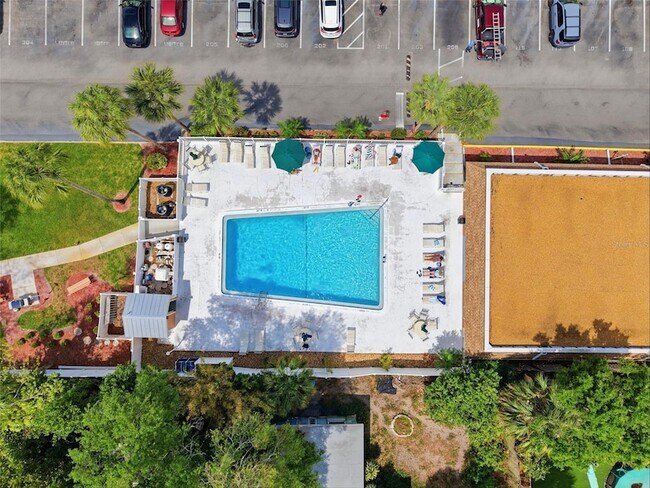 Building Photo - 12760 Indian Rocks Rd