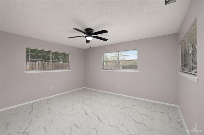 Building Photo - 2409 Camellia Ave