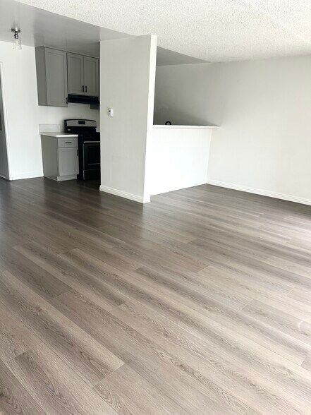 Building Photo - 794 N Shattuck Pl