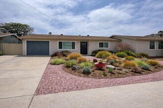 Building Photo - Remodeled 2 Bedroom Home in Imperial Beach with Garage & Private Yard