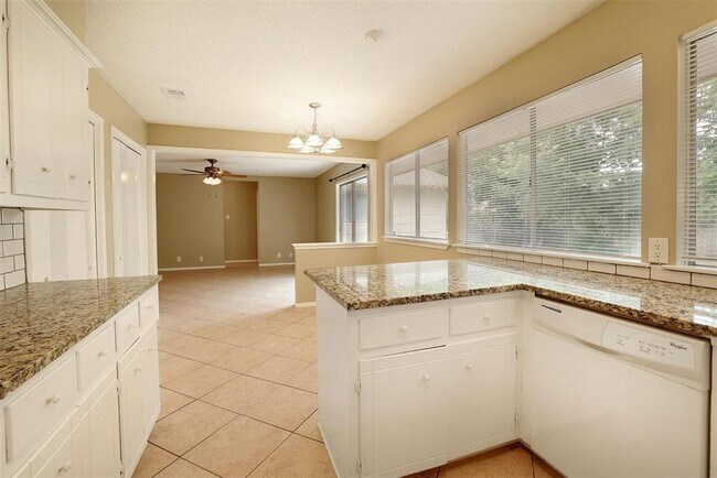 Building Photo - 9620 Chukar Cir