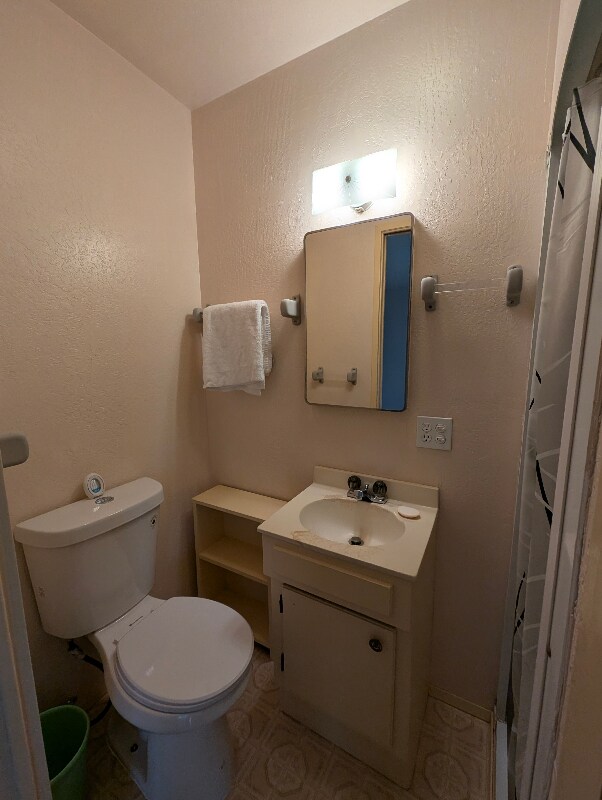 Building Photo - 1052 Thermalito Ave